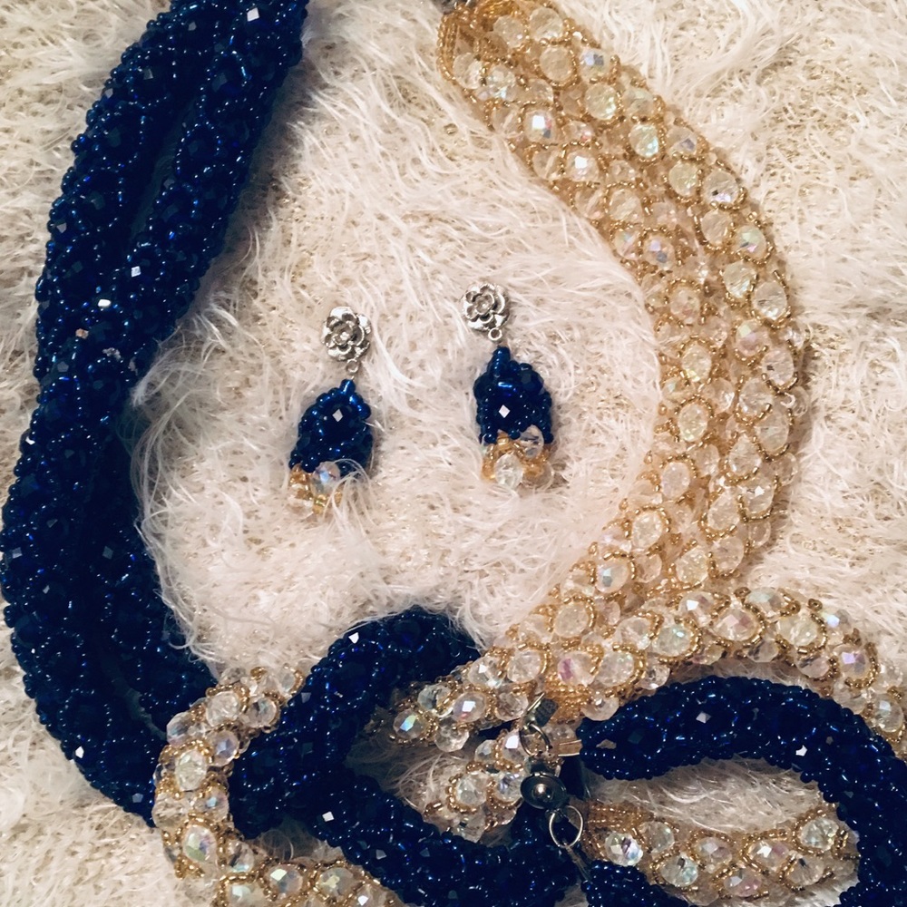 Beautiful bead jewelry set from Ghana